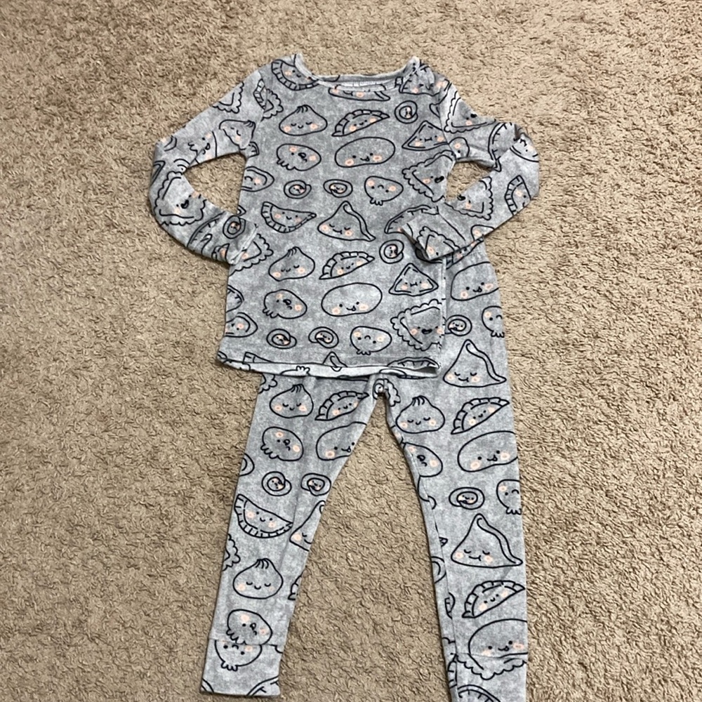 Target Velour Dumpling print pajamas sz 3T